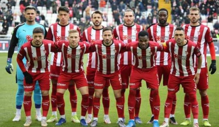 Sivasspor&rsquo;da futbolculara 4 g&uuml;n izin verildi