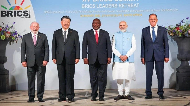 Son dakika haberi: 6 &uuml;lkenin BRICS'e tam &uuml;yeliği onaylandı