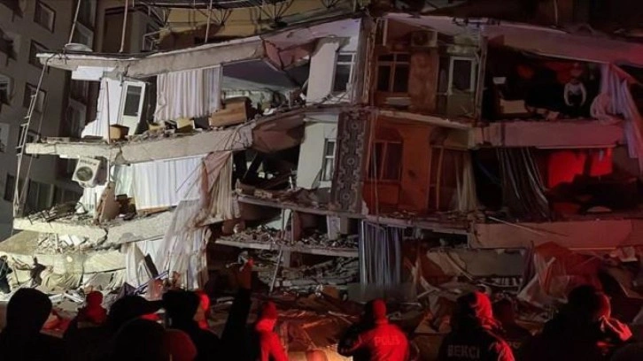 Son Dakika... HDP'den depreme ilişkin a&ccedil;ıklama: Seferber edildi!
