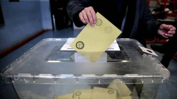 Son se&ccedil;im anketinde dikkat &ccedil;eken sonu&ccedil;: İYİ Parti barajın altında!