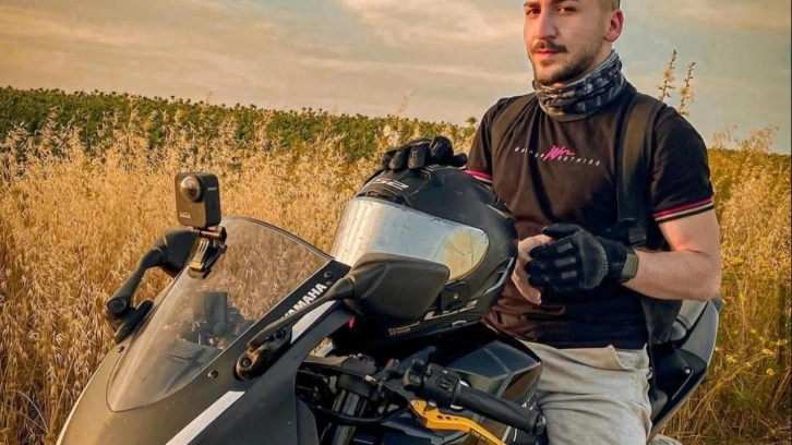 Sosyal medya fenomeni k&ouml;peğe &ccedil;arptığı kazada feci şekilde can verdi