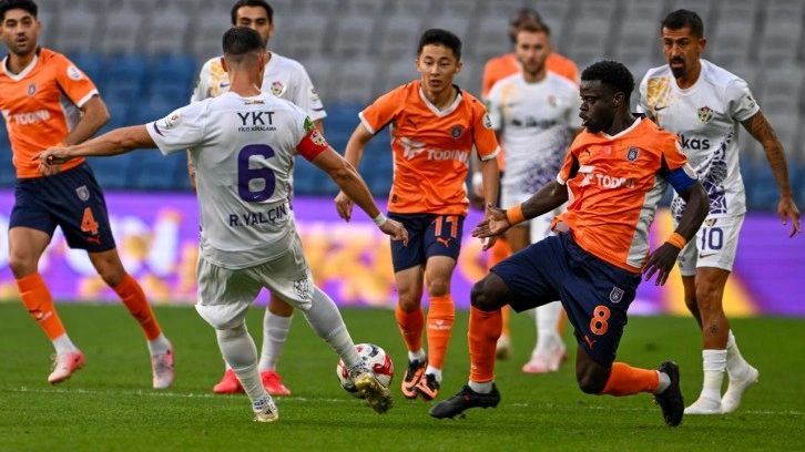 Süper Lig'de 2 İstanbul takımı kapıştı! Gol sesi çıkmadı