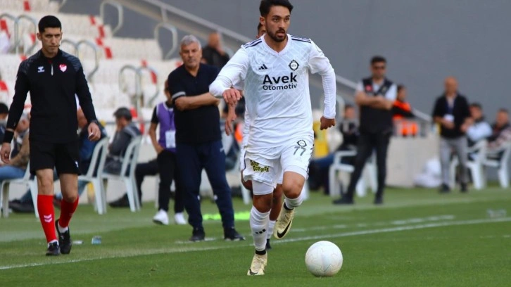 Süper Lig'den 3. Lig'e düşen efsane ekipte bir yıldız parlıyor: Devler peşinde