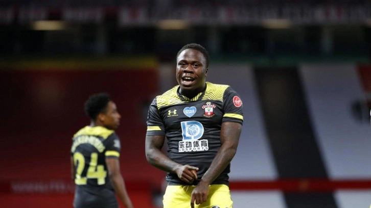 Süper Lig ekibi anlaşmıştı! İzin alıp gitti, geri dönmedi