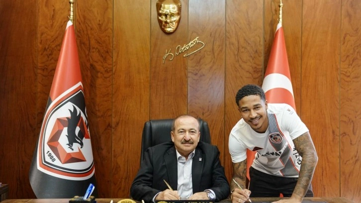 Süper Lig ekibi Belçikalı kanat oyuncusuna imza attırdı!