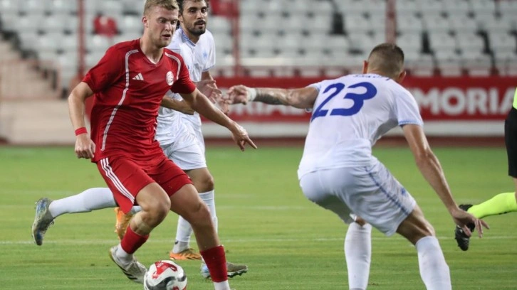 Süper Lig ekibi hazırlık maçında şov yaptı! 7 gollü karşılaşmayı kazandılar