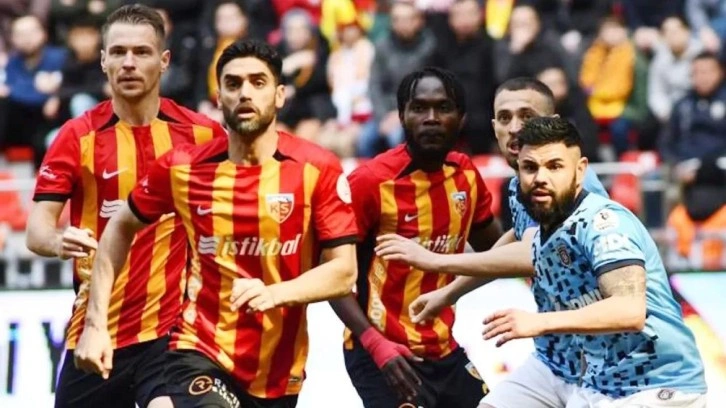 Süper Lig ekibinden küme düşen ezeli rakibine olay gönderme!