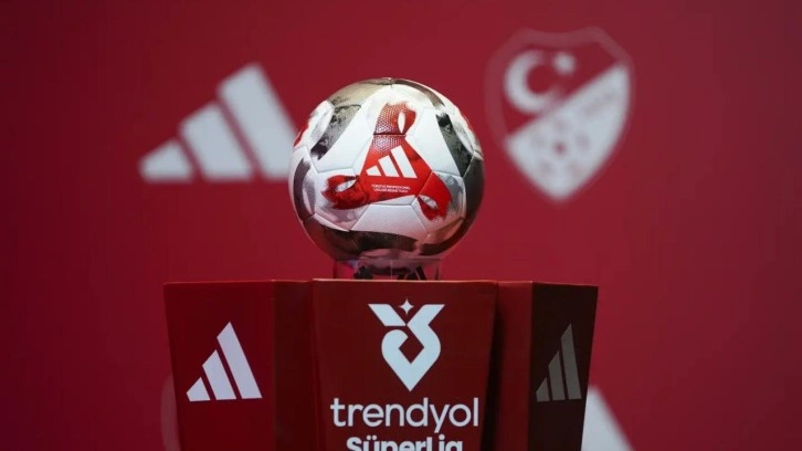 Süper Lig'in resmi maç topu görücüye çıktı