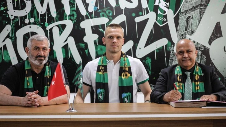 Süper Lig'in yeni ekibi transferde durmuyor: Sezonun kalecisini aldılar