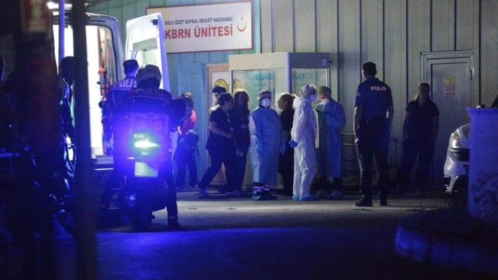 Şüpheli maddedeki kokudan etkilenen 9 polisten 8'i taburcu edildi