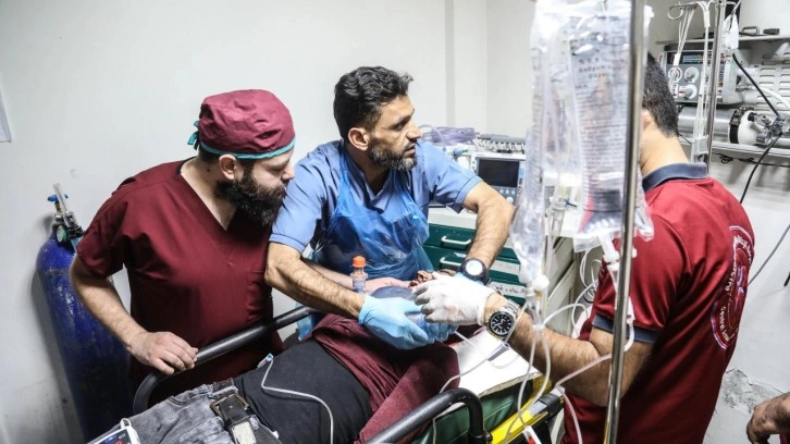 Suriye ordusundan İdlib'e saldırı: 5 &ouml;l&uuml;, 38 yaralı
