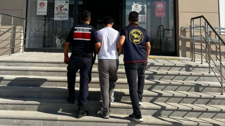 Tam 98 suç kaydı var! 21 yaşındaki firari cezaevine gönderildi