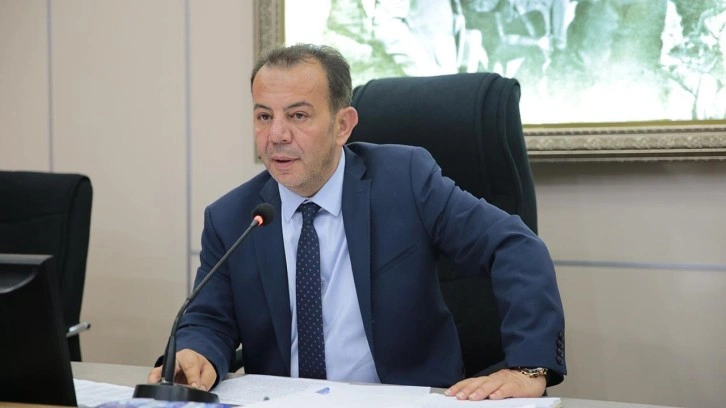 Tanju &Ouml;zcan, İYİ Parti'ye g&ouml;z kırptı!