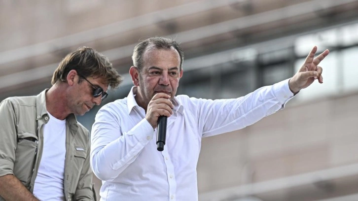 Tanju &Ouml;zcan savunma vermedi! CHP kararı erteledi