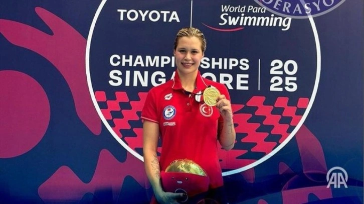 Tarihi başarı! Milli sporcu rekor kırarak Dünya Şampiyonu oldu