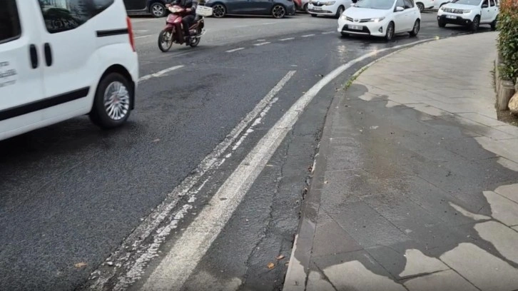 Tekirdağ'da içme suyu borusu patladı: Tonlarca su boşa aktı