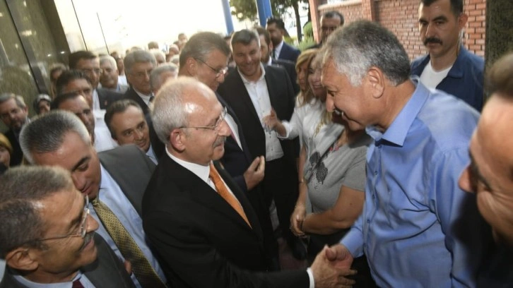 Tepki toplayan mesaj! Belediyenin t&uuml;m imkanlarını Kılı&ccedil;daroğlu i&ccedil;in seferber etti