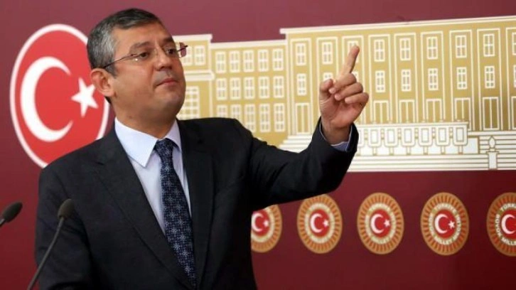 Tepkiler dinmedi, G&uuml;rsel Tekin'in s&ouml;zleri sonrası CHP'den peş peşe a&ccedil;ıklamalar