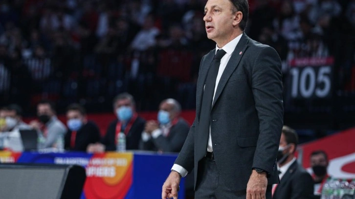 TOFAŞ, başantrenör Orhun Ene ile yollarını ayırdı