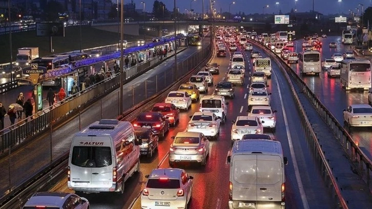 Trafikte yeni sistem başlıyor! 'Gereği yapıldı' ile ihbar devreye girecek