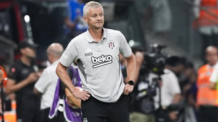 Tribünleri alkışlayan Solskjaer'e büyük şok!