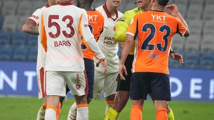 Trio, Başakşehir - Galatasaray maçında gündem olan tartışmalı pozisyona son noktayı koydu