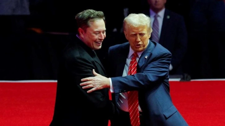 Trump-Elon Musk kavgası kontolden çıktı: Sınır dışı edilsin