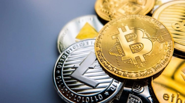 Trump etkisi, FED gerilimi, Bitcoin sınırda! Peki 100 bin dolar gerçek olur mu?
