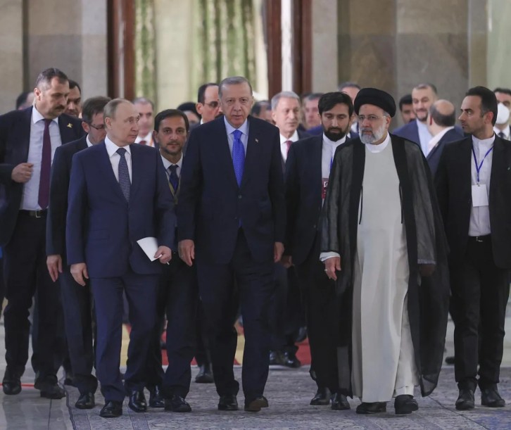 T&uuml;rkiye-İran-Rusya &Uuml;&ccedil;l&uuml; Zirvesi'nin ardından ortak a&ccedil;ıklama yayımlandı A&ccedil;ıklaması