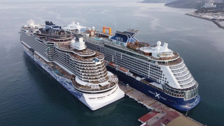 Türkiye limanlarına gelen kruvaziyer yolcu sayısı 10 ayda 2 milyonu aşarak rekor kırdı