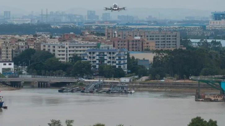 Uçan taksiler yola çıkıyor: İlk görevlerine başladılar!