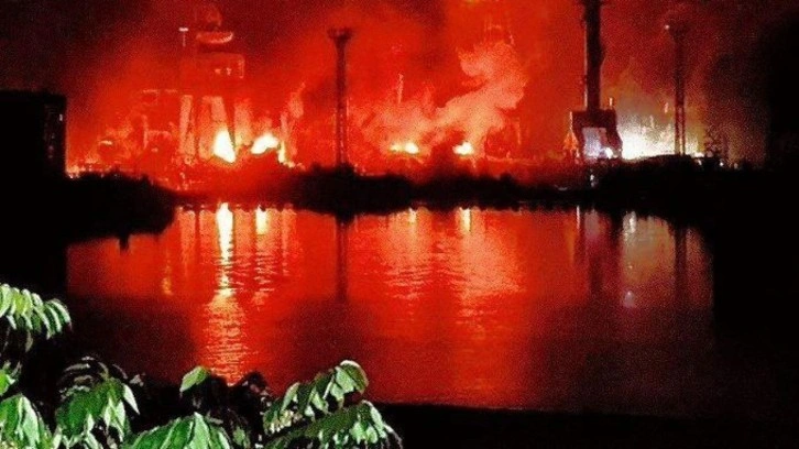 Ukrayna, Rus kontrol&uuml;ndeki tersaneyi vurdu