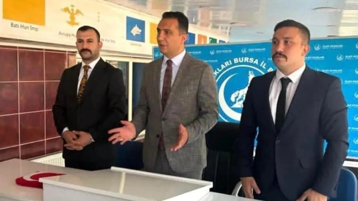 &Uuml;lk&uuml; Ocakları Bursa İl Başkanlığı'nda bayrak değişimi