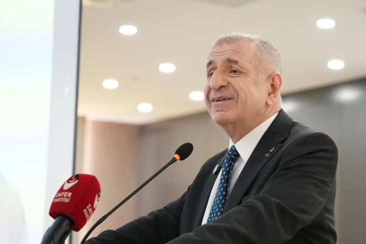 &Uuml;mit &Ouml;zdağ: &ldquo;10 Lira İ&ccedil;in Vazge&ccedil;ilen Turp, Ekonomik Adaletsizliğin Fotoğrafıdır&rdquo;