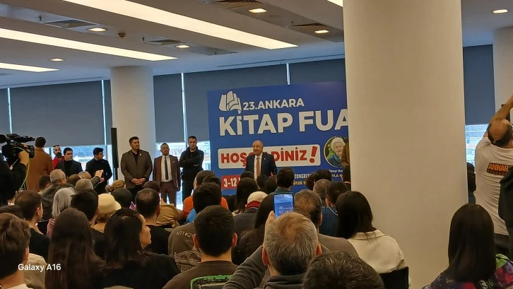 &Uuml;mit &Ouml;zdağ&rsquo;dan &ldquo;Ordu ve Siyaset&rdquo; S&ouml;yleşisi Ankara&rsquo;da Ger&ccedil;ekleşti