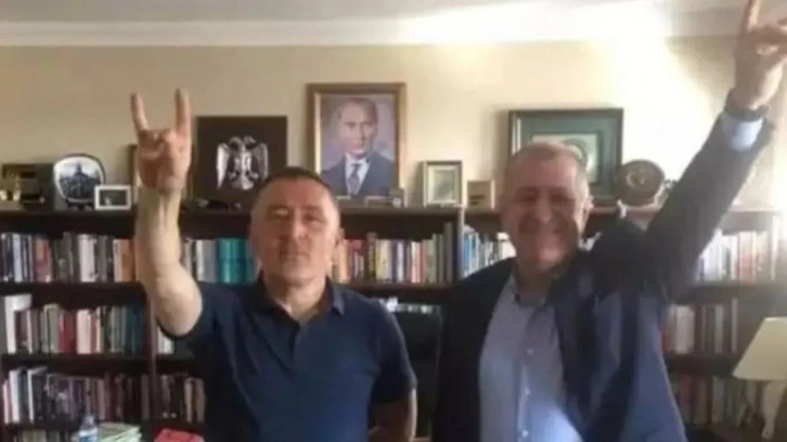&Uuml;mit &Ouml;zdağ'ın cemevi s&ouml;zleri kriz &ccedil;ıkardı: Genel Başkan Yardımcısı Ayhan T&uuml;rk istifa etti