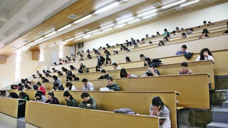 Üniversitelerde sistem tamamen değişiyor! Artık 'ustalar' da ders verecek