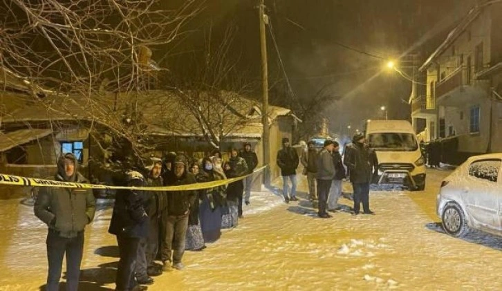 Vahşi cinayet! Oğlu ihbar etti, korkun&ccedil; halde bulundu