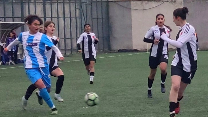 Van'ın temsilcisi Erzincan ekibini 8-0 mağlup etti