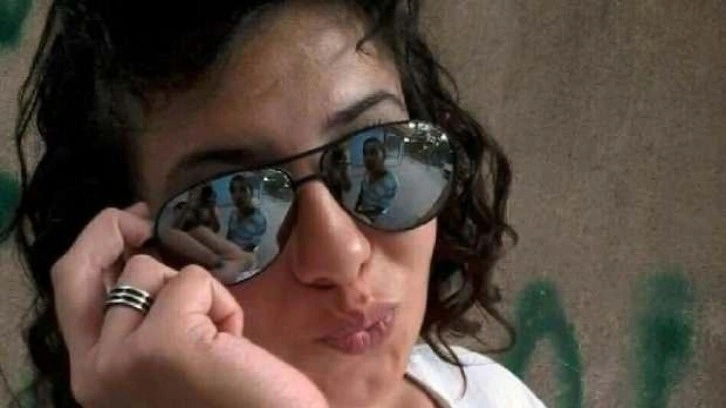 Yalnız yaşadığı evde &ouml;l&uuml; bulunan Gamze son yolculuğuna uğurlandı