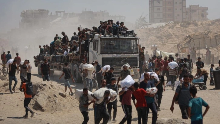 Yardım tırları Gazze'ye giriş yaptı! UNRWA'dan çarpıcı açıklama