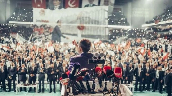 Yeniden Refah Partisi milletvekili adaylığı i&ccedil;in depremzedelerden &uuml;cret talep etmeyecek