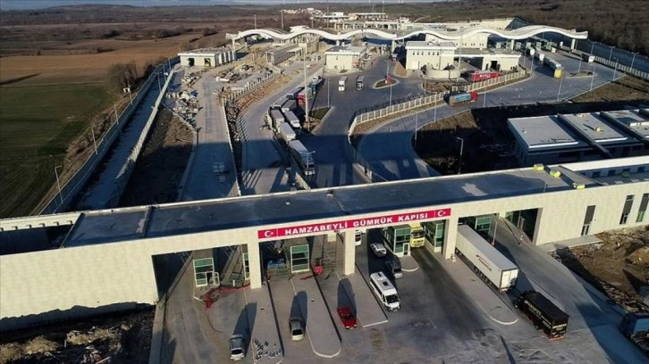 Yenilenen sınır kapılarıyla ticaret katlanacak