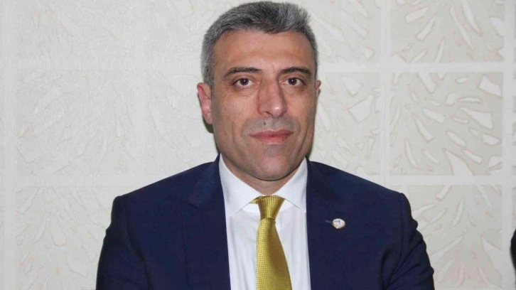 Yenilik Partisi Genel Başkanlığına se&ccedil;ilen isim belli oldu
