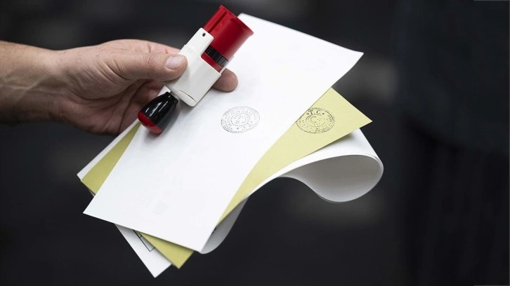 Yerel se&ccedil;im anketi sonu&ccedil;landı! İşte ipi g&ouml;ğ&uuml;sleyen parti