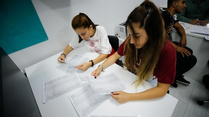 YKS'de tercih dönemi yaklaştı: Vakıf Üniversitesi tercih ederken kritik adım!