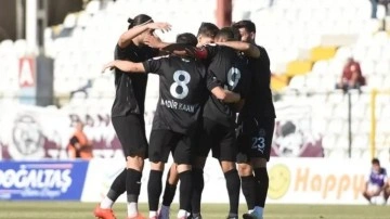 1. Lig takımı 5 gollü maçta 3 puanı kaptı