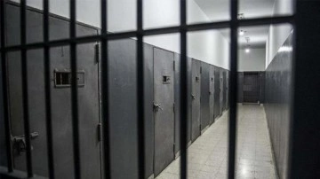10 yılda 12 kez otoyolu kapatmıştı...  Gallerli adam hapishanelik oldu!