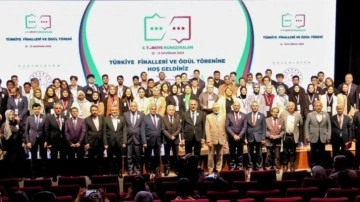 11 Farklı Dilde Gerçekleştirilen 6. Türkiye Münazaraları Finali İstanbul'da Yapıldı