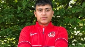 16 yaşındaki milli sporcu tarih yazdı! Dünya Şampiyonu oldu